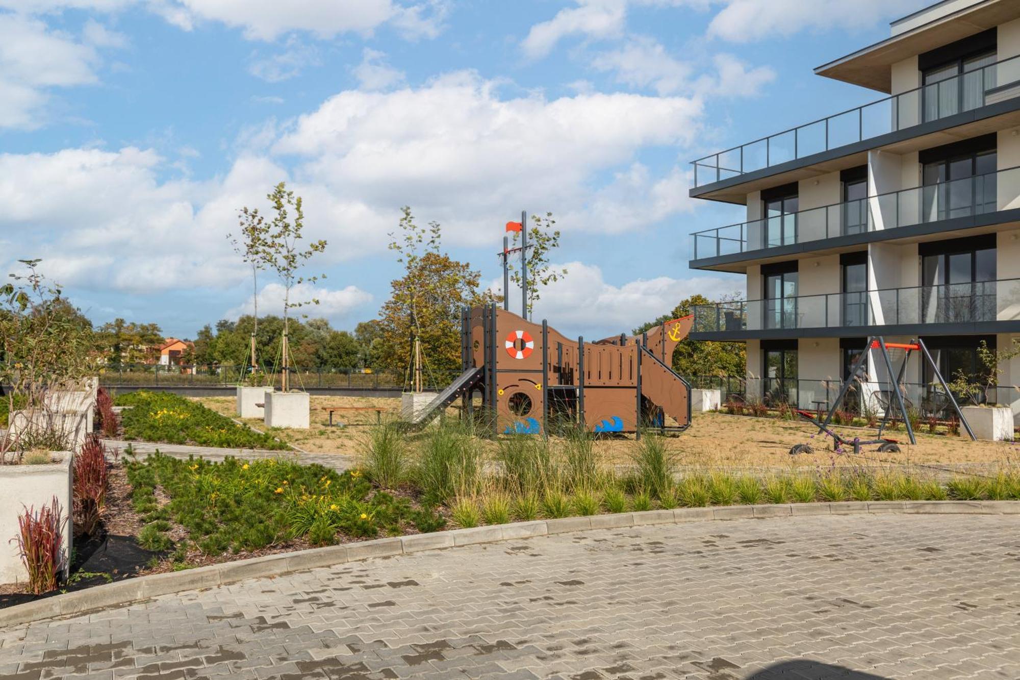 Stela Water Side Apartment - Swimming Pool & Sauna By Renters Prestige Dziwnów Exteriör bild