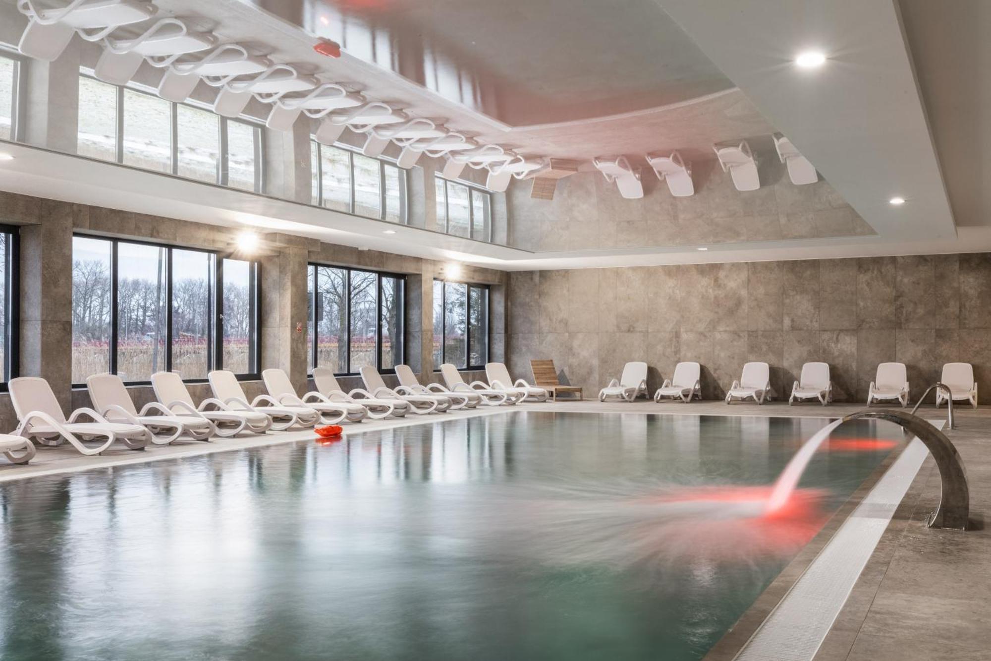 Stela Water Side Apartment - Swimming Pool & Sauna By Renters Prestige Dziwnów Exteriör bild